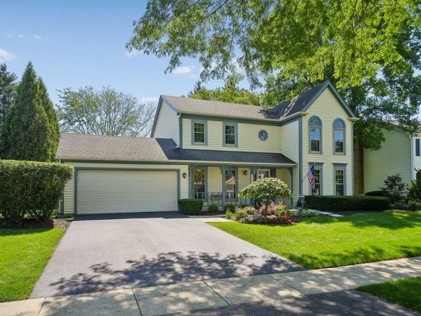 2027 Richton Drive, Wheaton, IL 60189