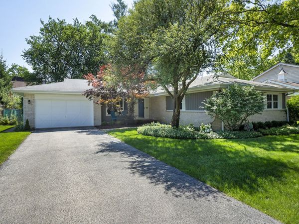 2013 Clover Road , Northbrook, IL 60062