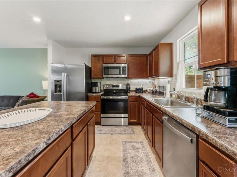 4686 Jessica Suzanne Drive, Morrow, OH 45152 Photo 9