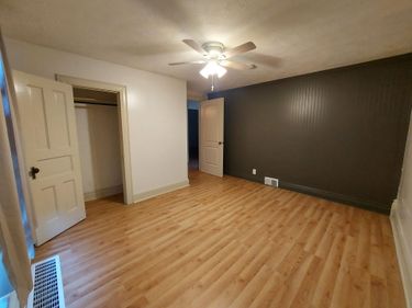 204 S HAZEL Street, GLENWOOD, IA 51534