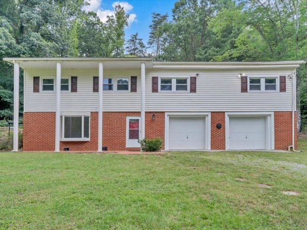 2840 Sha Al RD , Roanoke, VA 24014