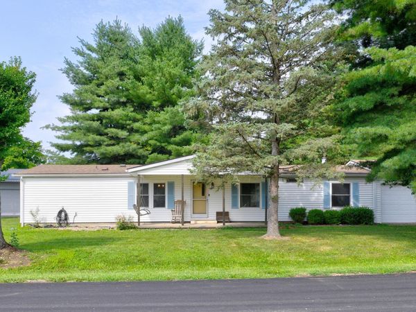 94 Market Street, Carroll, OH 43112