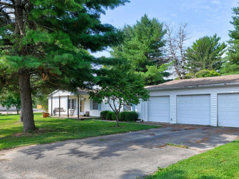 94 Market Street, Carroll, OH 43112 Photo 3