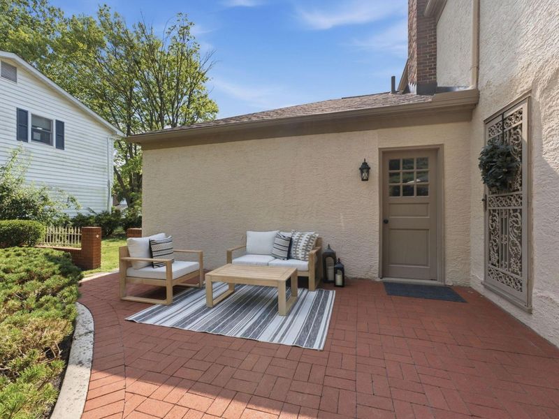 4350 Crown Point Drive, Columbus, OH 43220 Photo 48