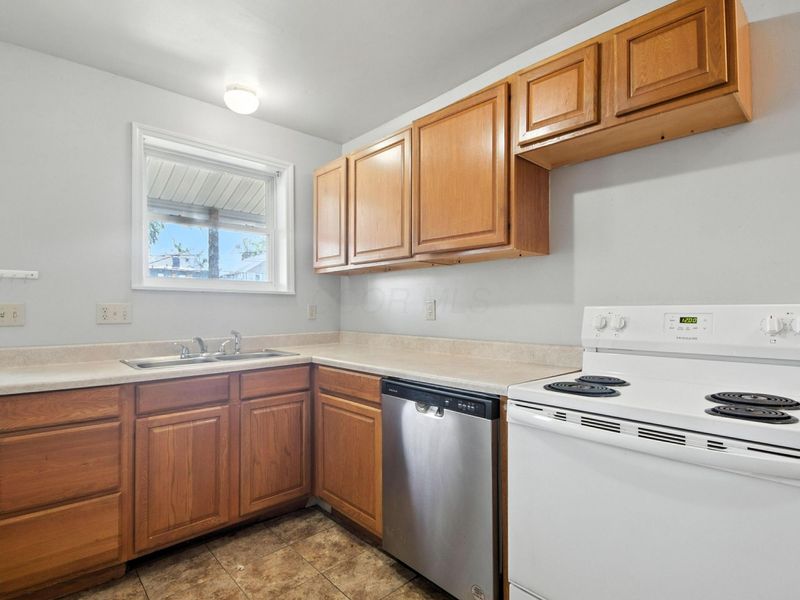 2584 Deming Avenue , Columbus, OH 43202 Photo 10
