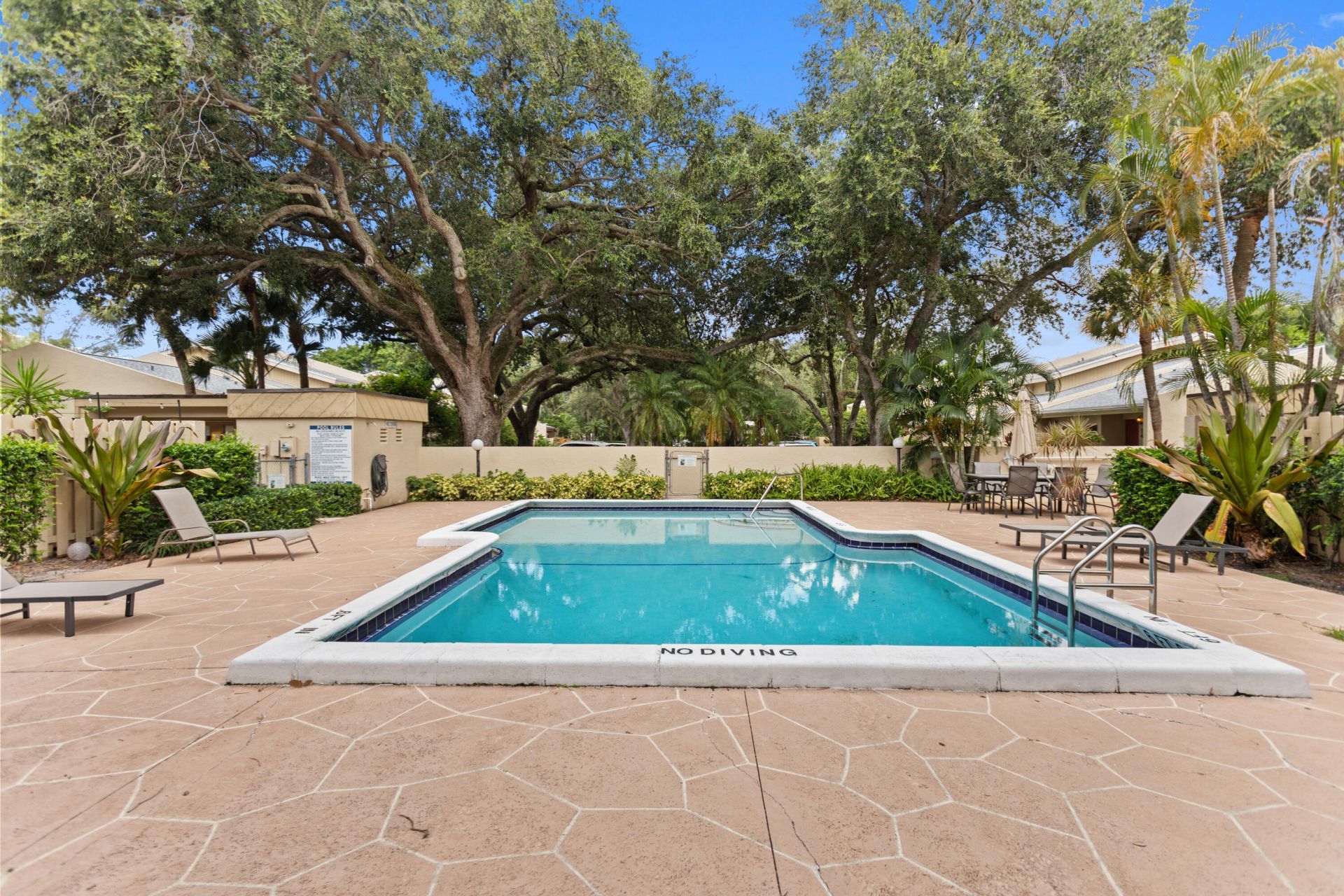 1400 NW 9th Avenue, Unit B-14, Boca Raton, FL 33486 Photo