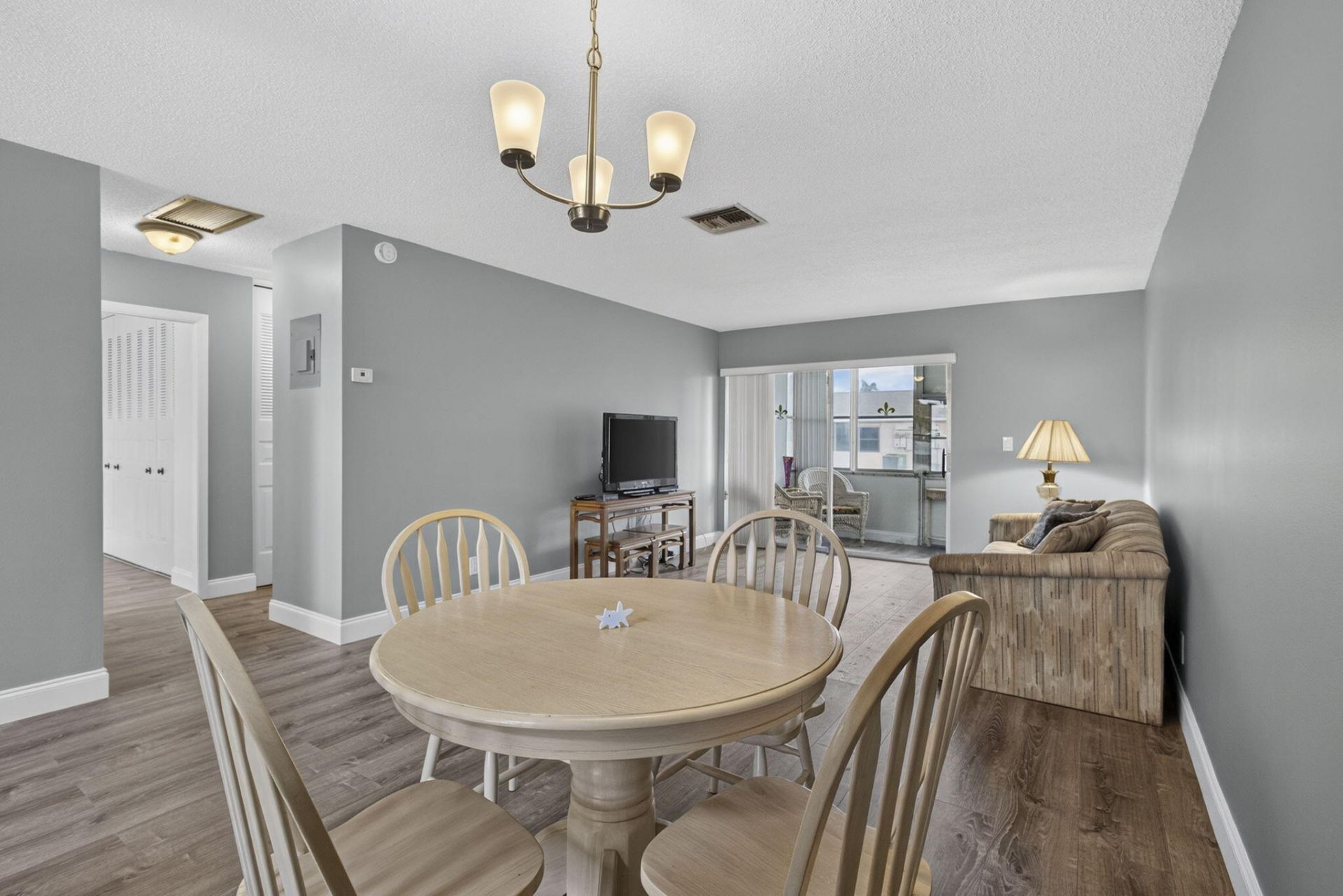2703 Dudley Drive W, Unit H, West Palm Beach, FL 33415 Photo