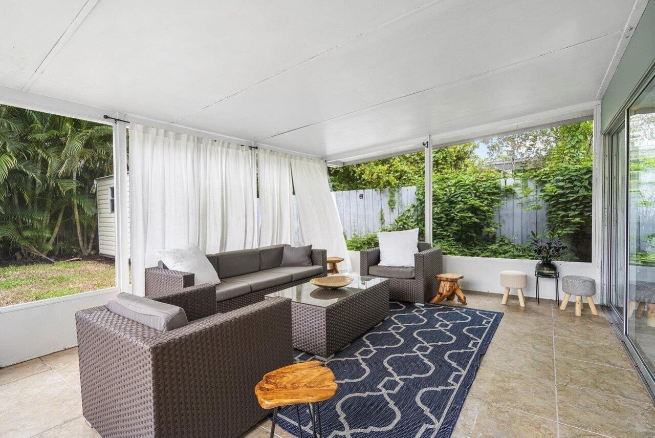 233 Lake Terrace, Delray Beach, FL 33444 Photo