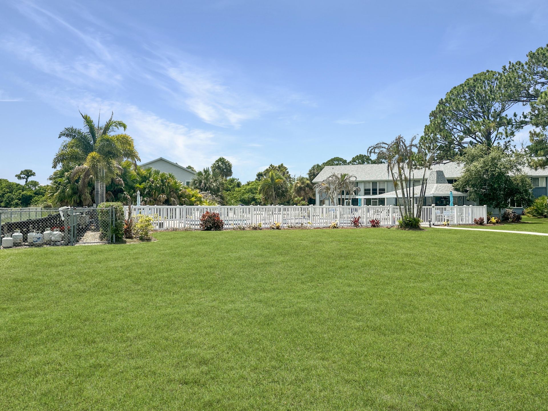 5717 Deer Run Drive, Unit 4a, Fort Pierce, FL 34951 Photo