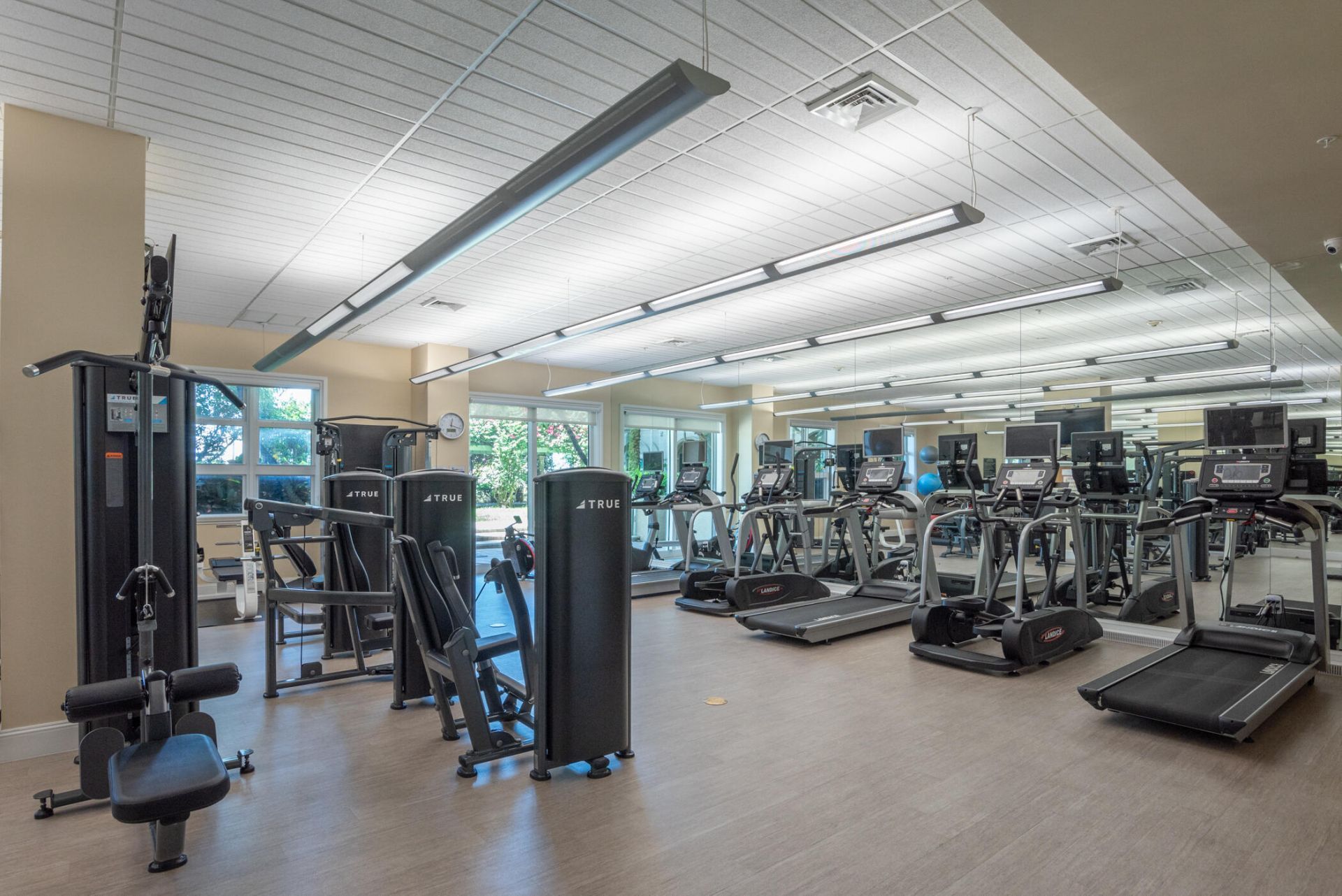 403 S Sapodilla Avenue, Unit 207, West Palm Beach, FL 33401 Photo