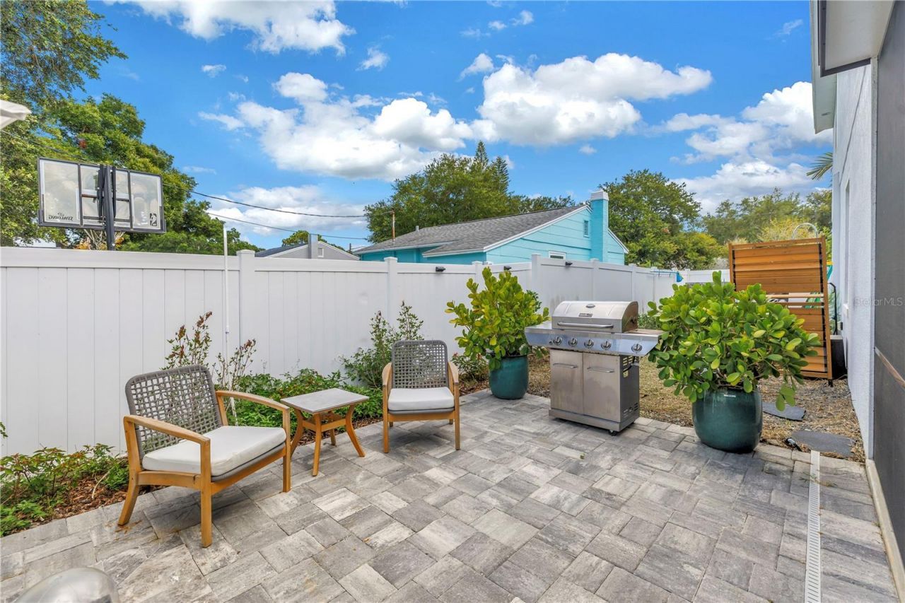 777 52nd Avenue N, Saint Petersburg, FL 33703 Photo