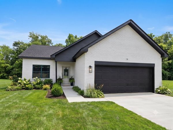 201 Sandalwood Way, Dickson, TN 37055