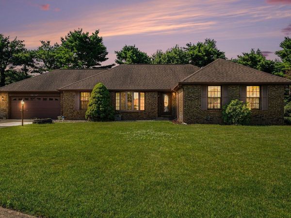 56167 Sturbridge Circle, Mishawaka, IN 46545