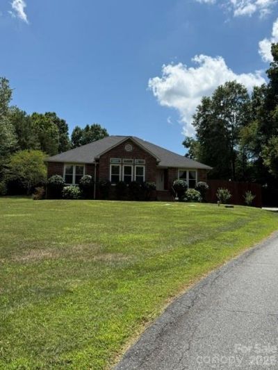 8301 Mooresville Road, Concord, NC 28027 Main Photo