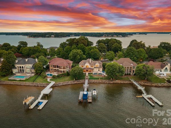 3423 Governors Island Drive , Denver, NC 28037