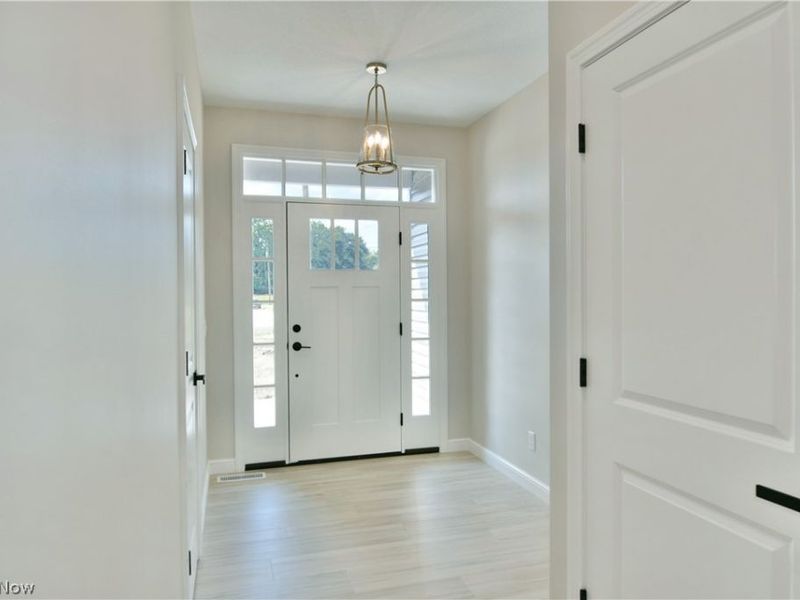 4780 State Route 5, Cortland, OH 44410 Photo 5