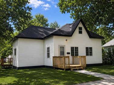 111 Markley Avenue S, Thief River Falls, MN 56701