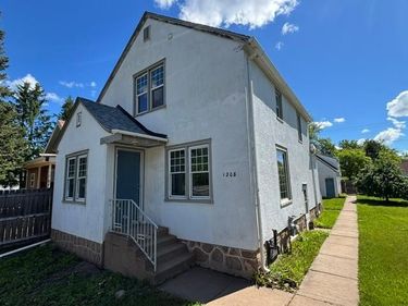 1208 12th Avenue E, Hibbing, MN 55746