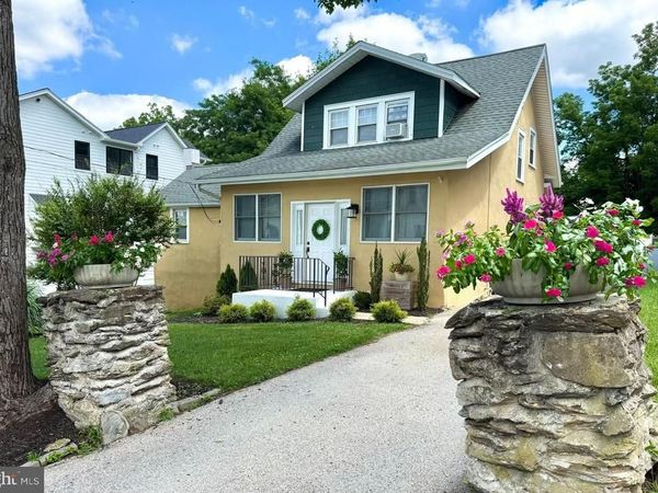 971 HENRY AVENUE, WAYNE, PA 19087