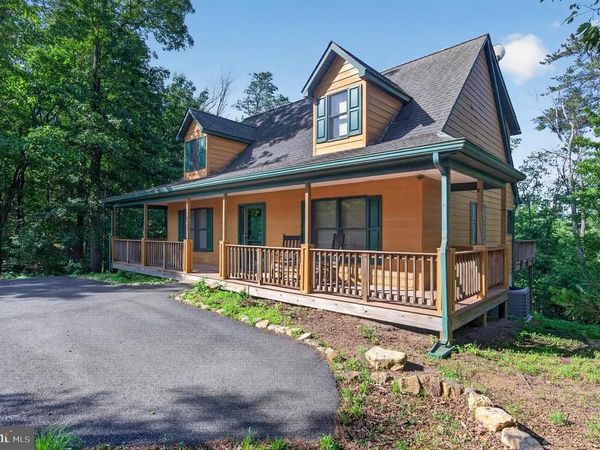 14 VICKIE WAY, BASYE, VA 22810