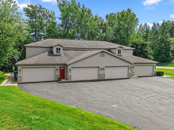1497 ARCTIC COURT, Suamico, WI 54173