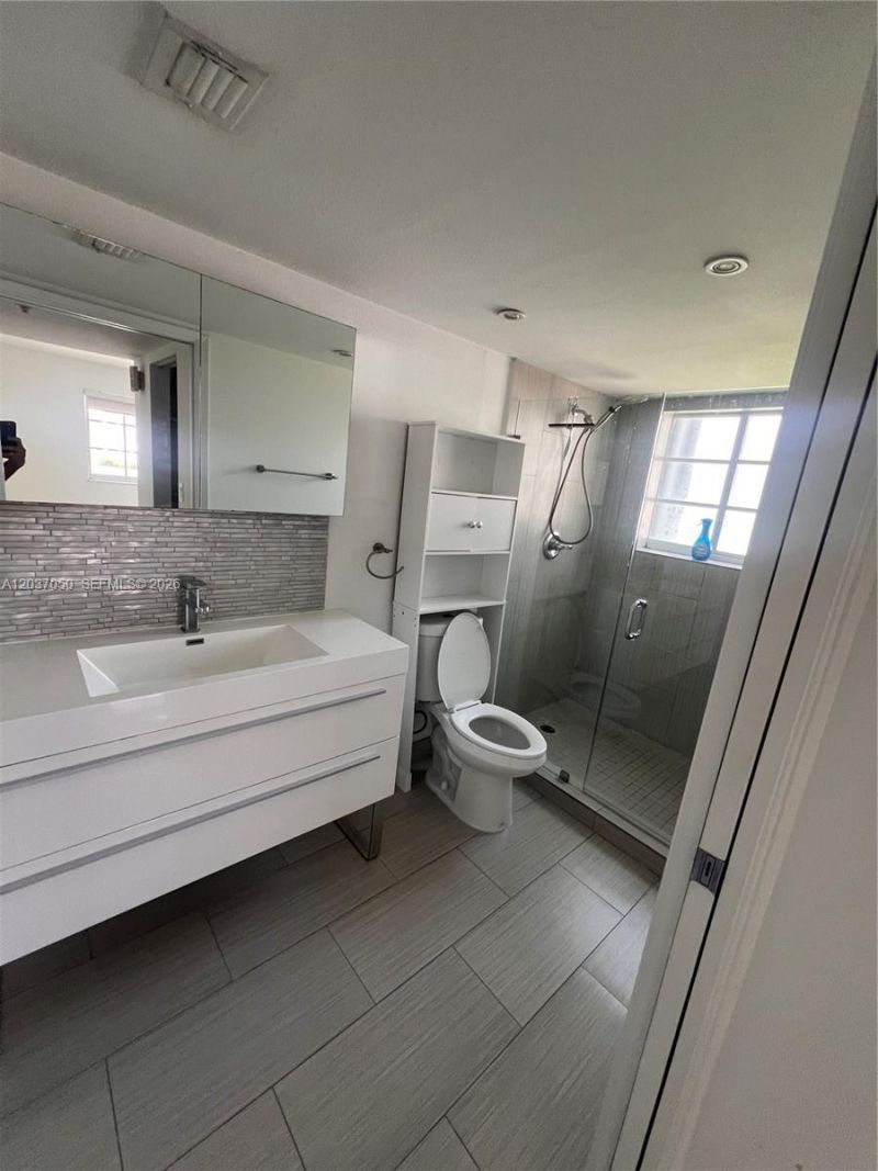 4370 NW 107th Ave , Unit 202, Doral, FL 33178 Photo