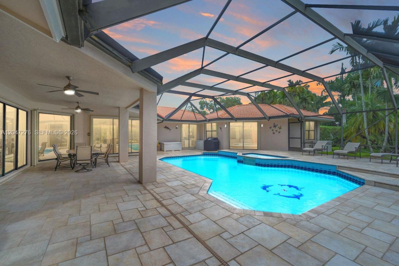 392 Coconut Cir , Weston, FL 33326 Photo