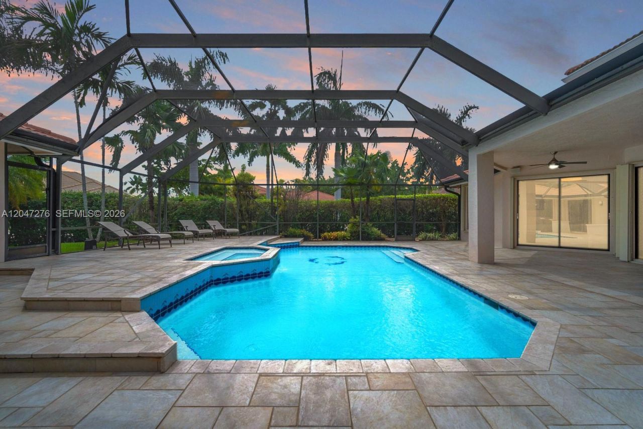392 Coconut Cir , Weston, FL 33326 Photo