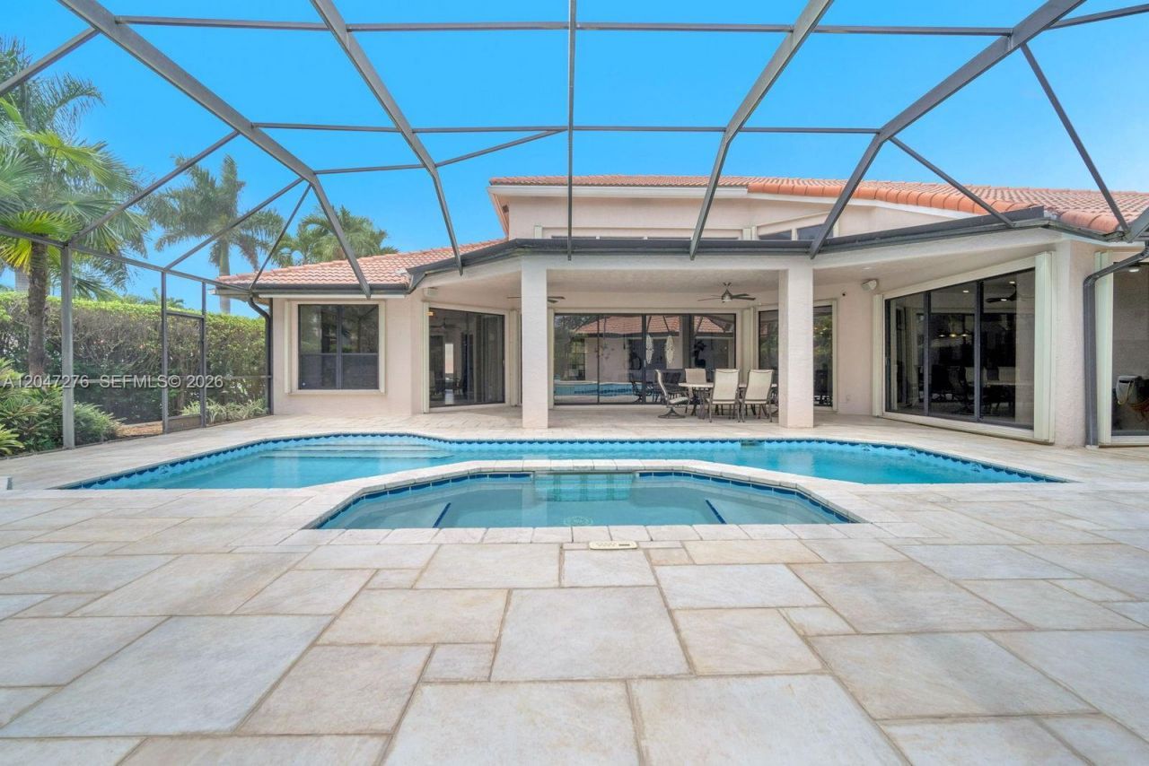 392 Coconut Cir , Weston, FL 33326 Photo