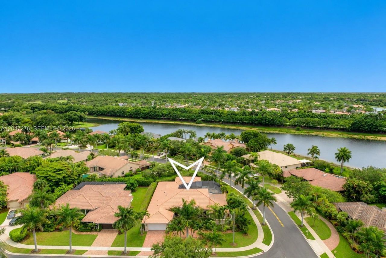 392 Coconut Cir , Weston, FL 33326 Photo