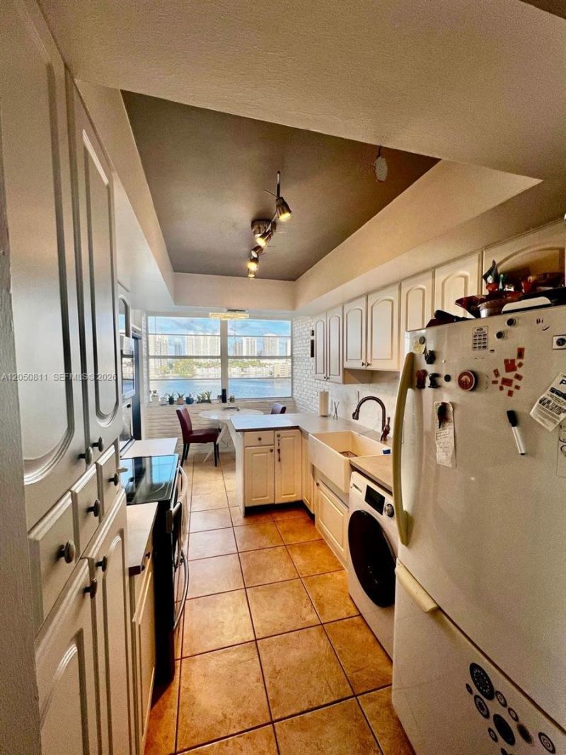 Please Call For Address, Unit 804, Aventura, FL 33160 Photo