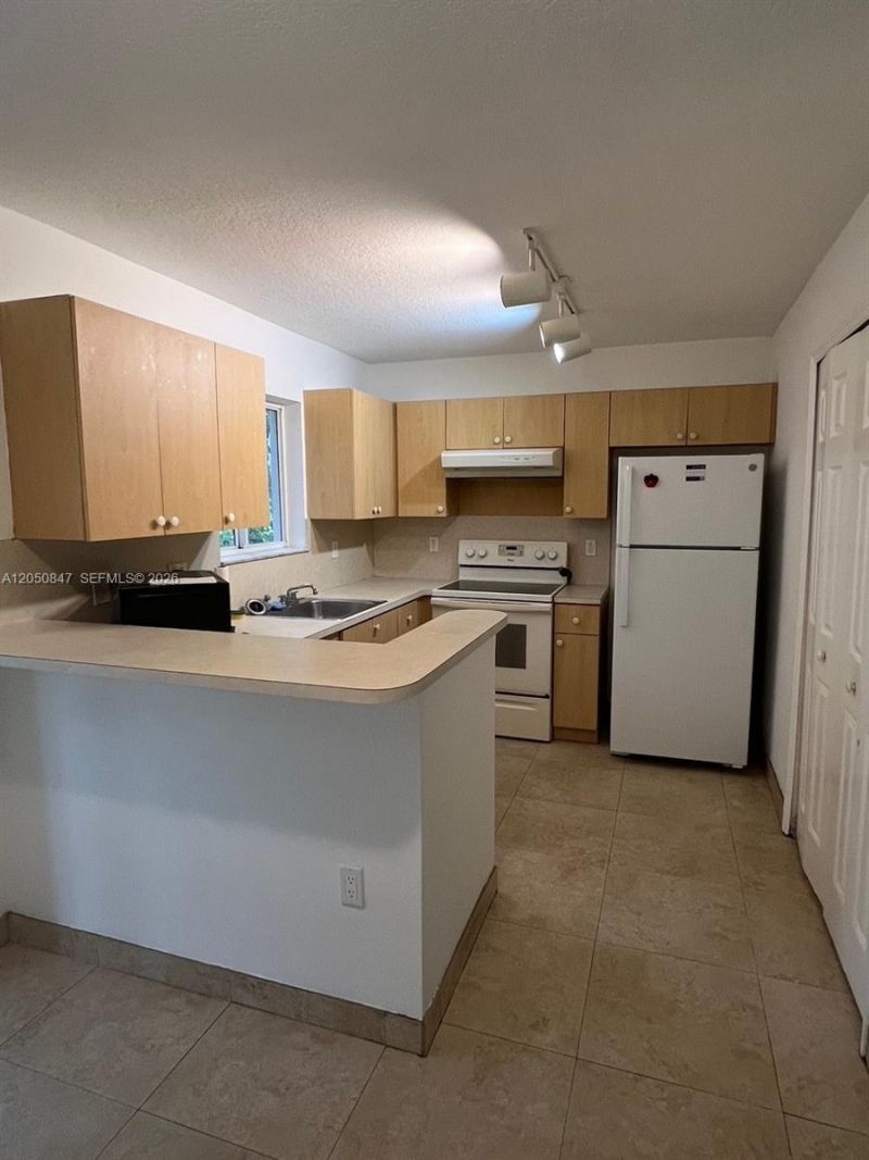 2911 SE 13th Rd , Unit 106-40, Homestead, FL 33035 Photo