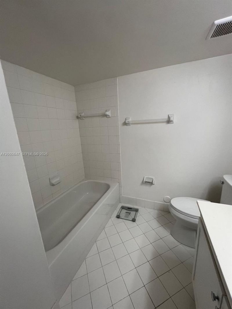 2911 SE 13th Rd , Unit 106-40, Homestead, FL 33035 Photo