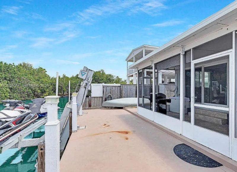 425 89th Street Ocean , Marathon, FL 33050 Photo