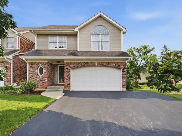 41 N Bridge View Street , Palatine, IL 60067