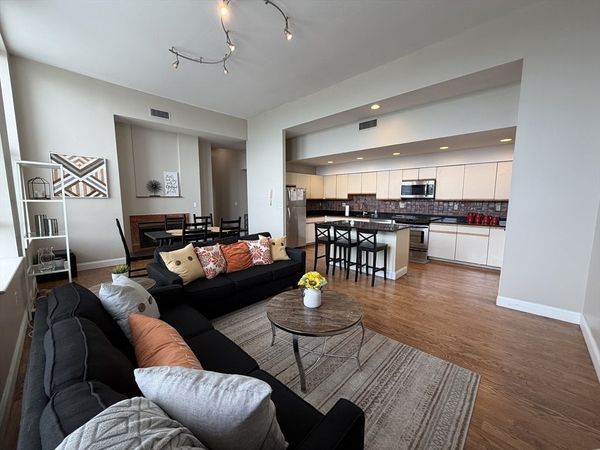 841 Parker St, Unit 306, Boston, MA 02120