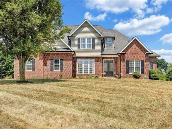 40 Sowder Farm RD , Troutville, VA 24175