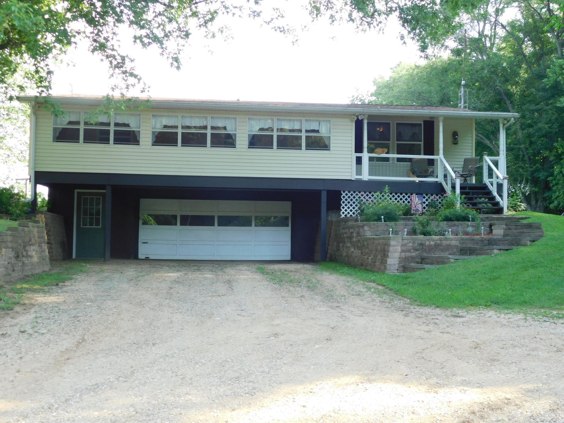 19278 Dutch Settlement Street, Cassopolis, MI 49031 Main Photo