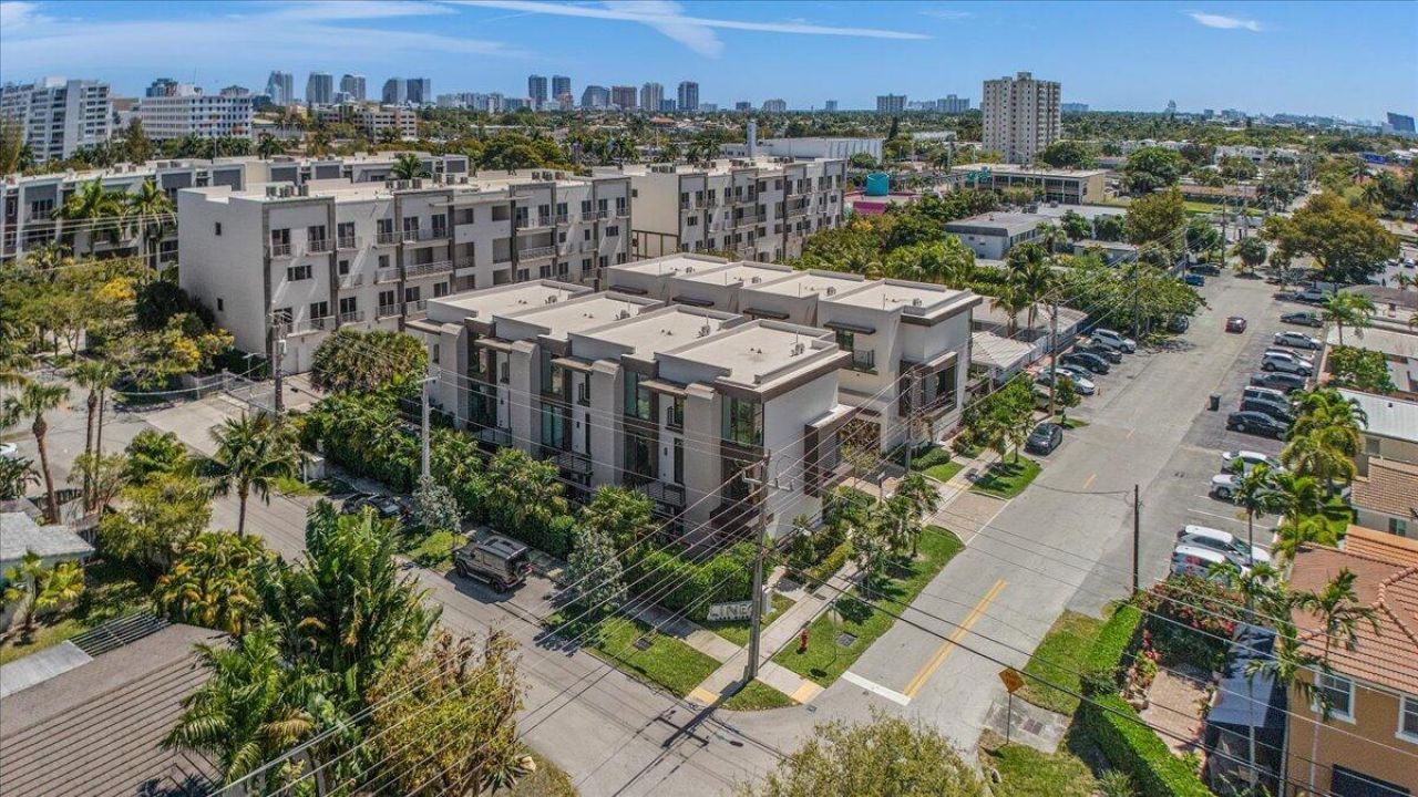1052 N Victoria Park Road, Fort Lauderdale, FL 33304 Photo