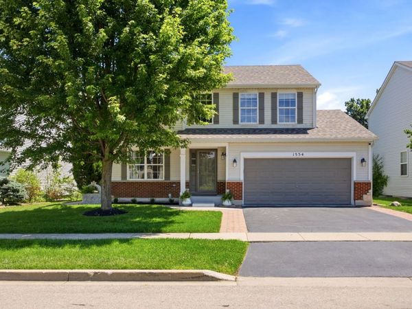 1554 Fox Sedge Trail , Woodstock, IL 60098