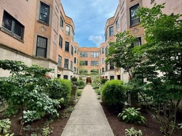 1217 W GRANVILLE Avenue , Unit 2B, Chicago, IL 60660