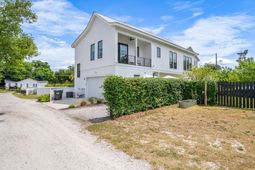 708 Bladen Street photo 4