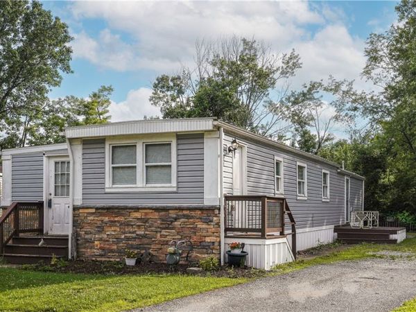 26 Circle Drive, Finleyville, PA 15332