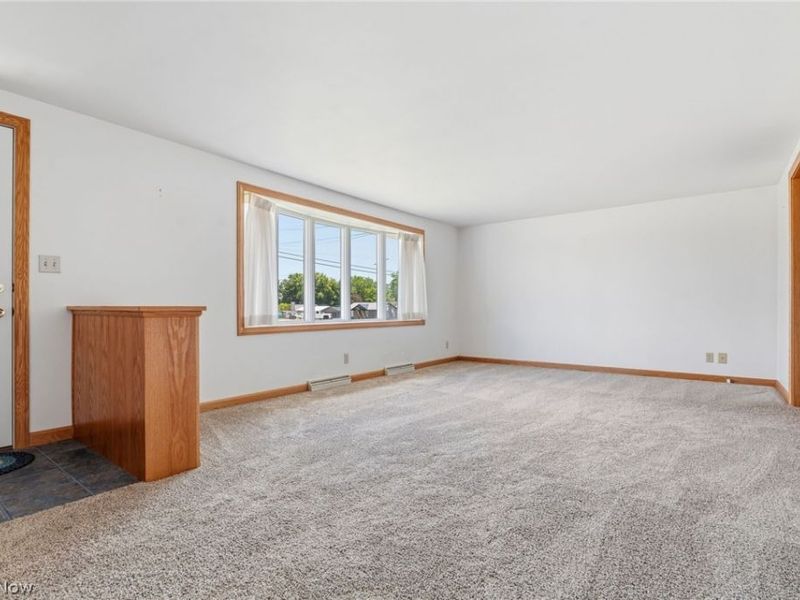 4775 Erie Avenue SW, Navarre, OH 44662 Photo 8