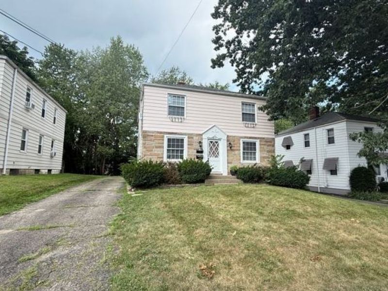 2042 13th Street, Cuyahoga Falls, OH 44223 Photo 1