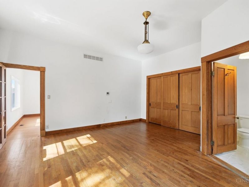 108 1/2 W Clifton Avenue, Cincinnati, OH 45202 Photo 23