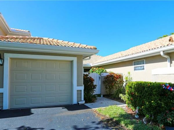 402 Emerald Bay CIR, Unit E7, NAPLES, FL 34110