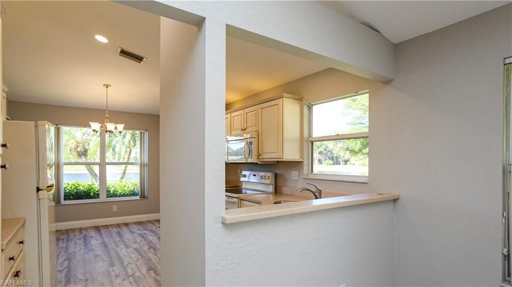 402 Emerald Bay Cir, Unit E7, Naples, FL 34110 Photo
