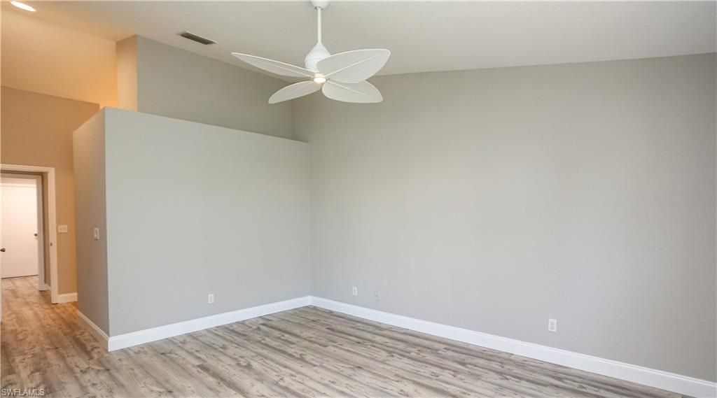 402 Emerald Bay Cir, Unit E7, Naples, FL 34110 Photo