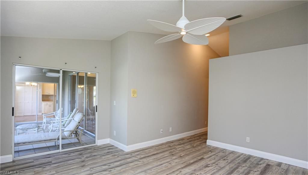 402 Emerald Bay Cir, Unit E7, Naples, FL 34110 Photo